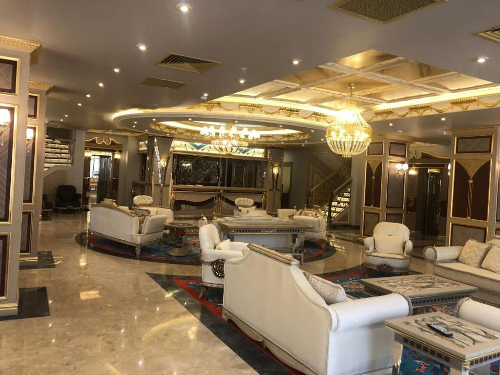 Golden Hill Hotel Downtown — Photos 1